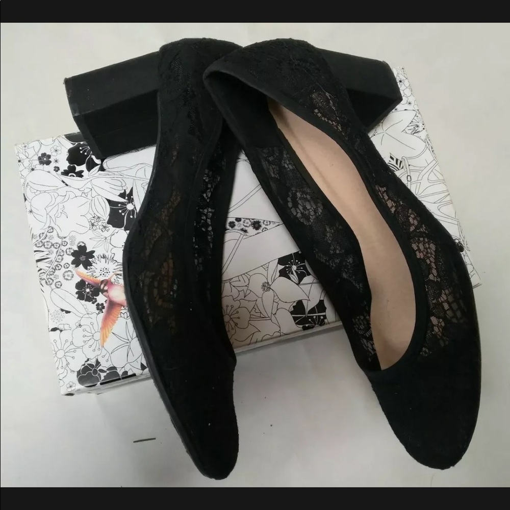 CL Chinese Laundry 9.5 Ada Floral Lace Black Pumps